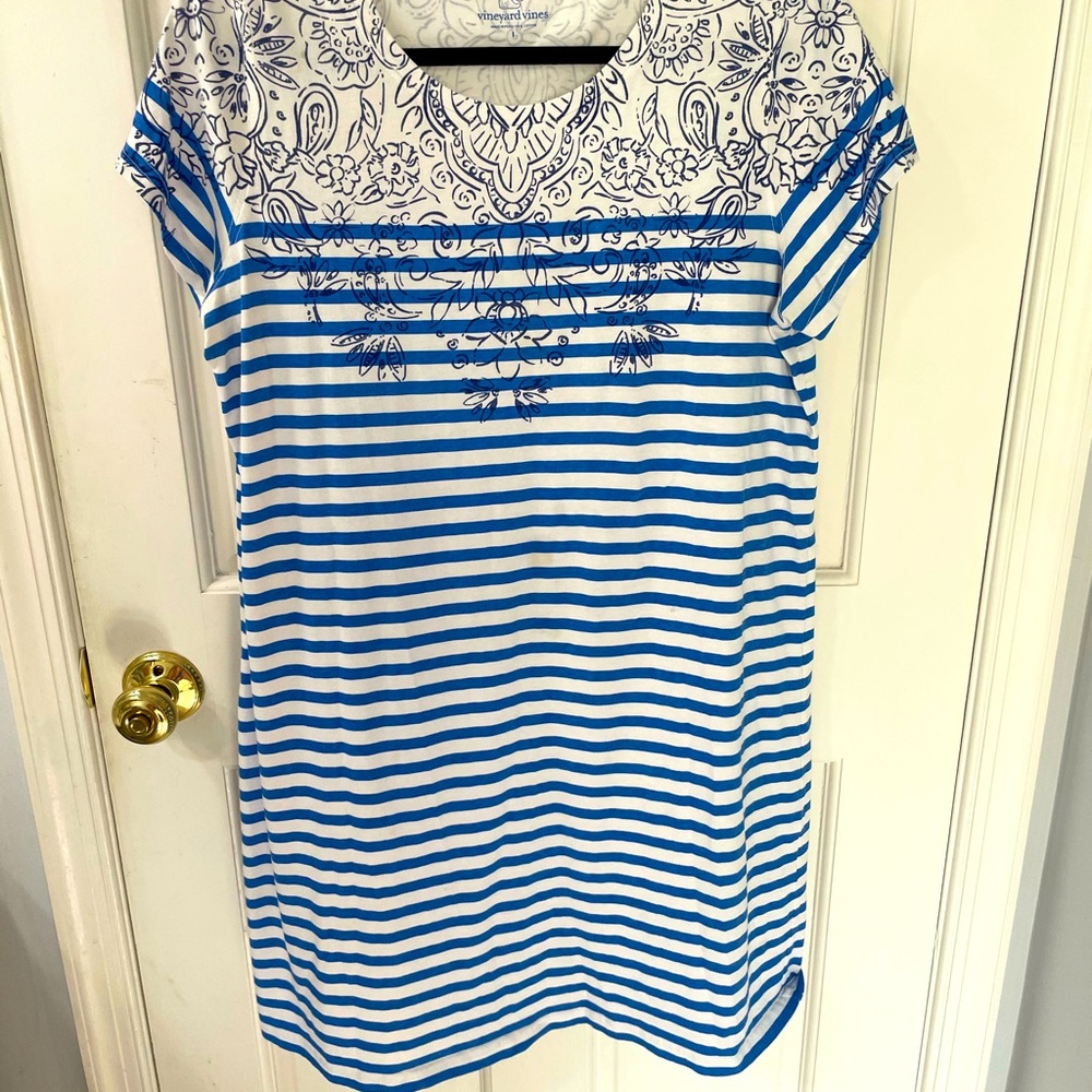 Vineyard vines T-shirt dress EUC size L
